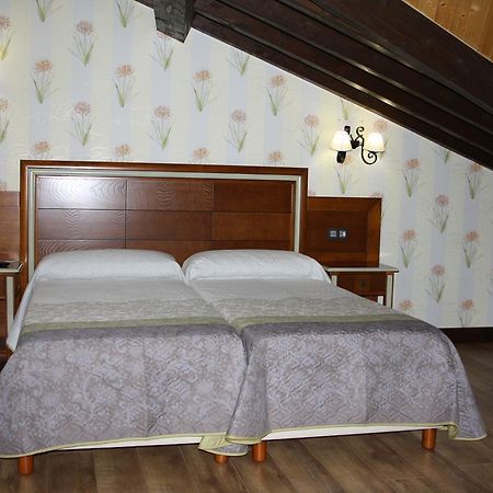 Hotel Rural El Reundu Campomanes Kültér fotó