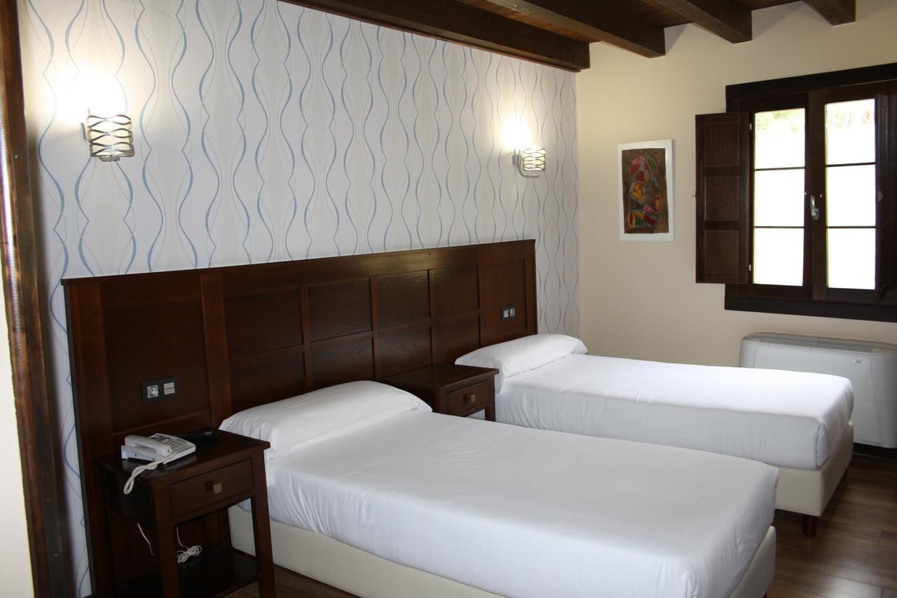 Hotel Rural El Reundu Campomanes Kültér fotó